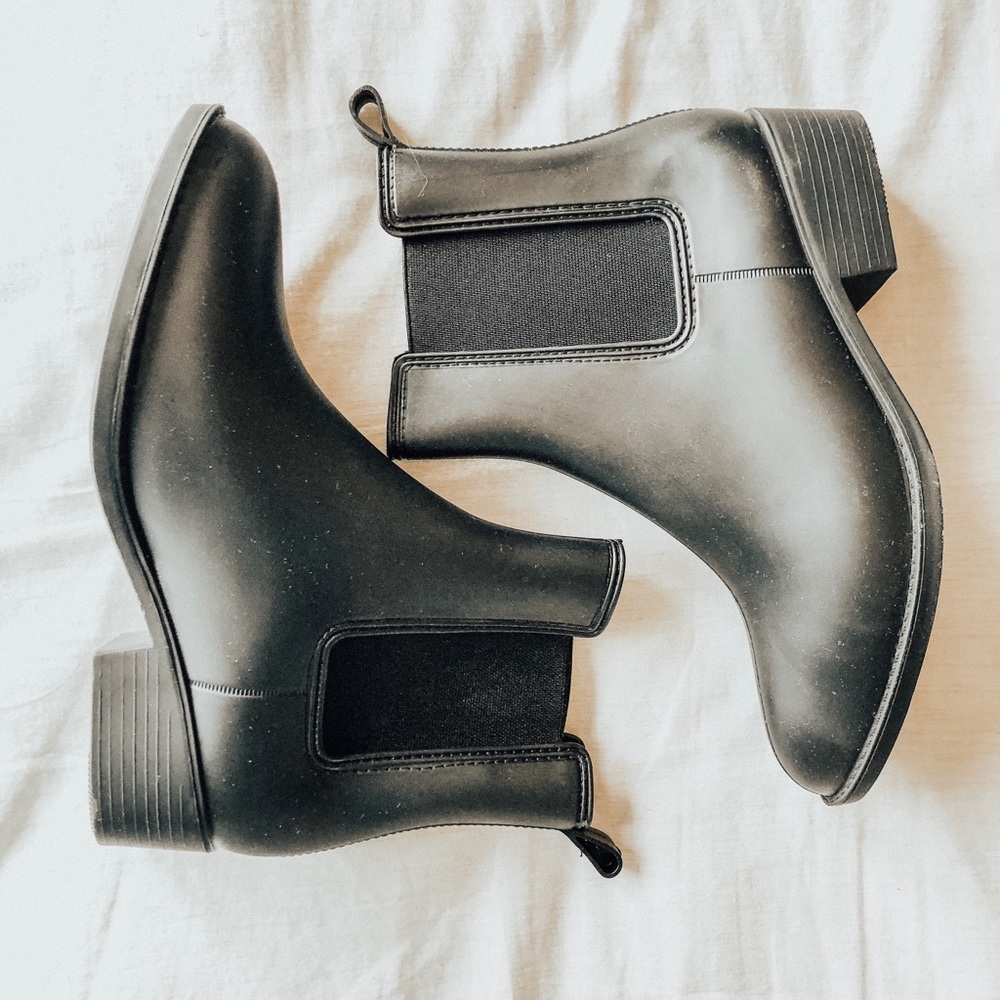 Urban Outfitters Chelsea rain boots.